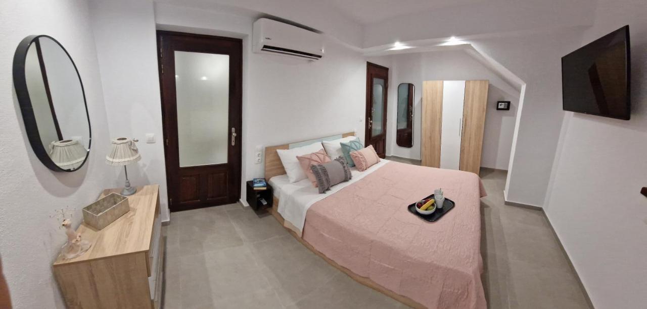 Το Στενάκι Skiathos Exterior foto