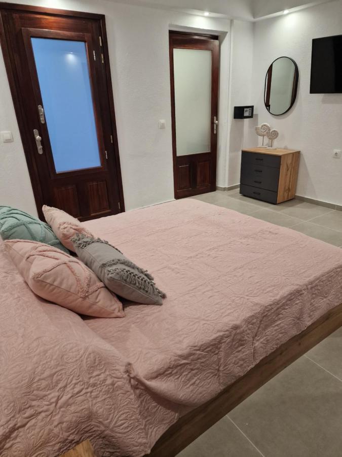 Το Στενάκι Skiathos Exterior foto