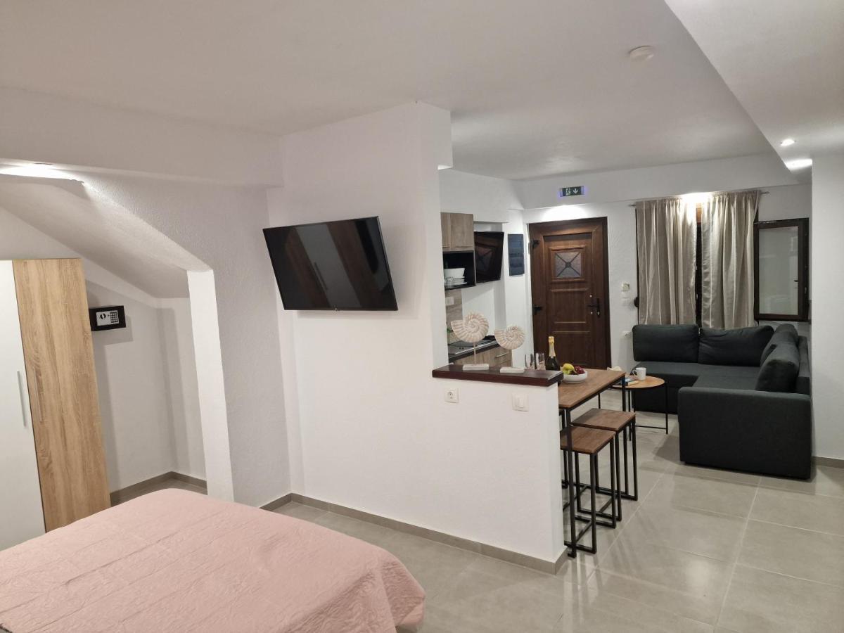 Το Στενάκι Skiathos Exterior foto